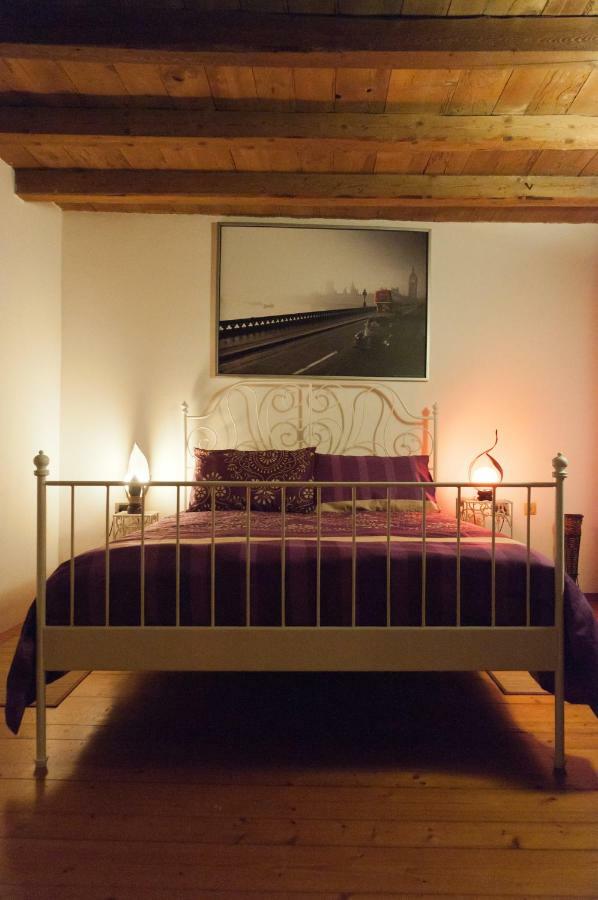 Casale Del Sole Garda Bed & Breakfast มอนซามบาโน ภายนอก รูปภาพ