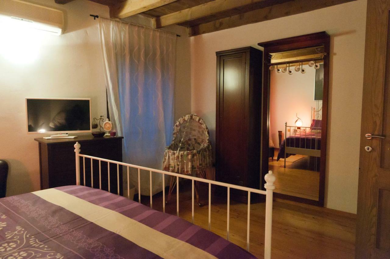 Casale Del Sole Garda Bed & Breakfast มอนซามบาโน ภายนอก รูปภาพ