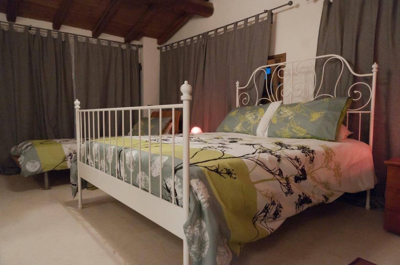 Casale Del Sole Garda Bed & Breakfast มอนซามบาโน ภายนอก รูปภาพ