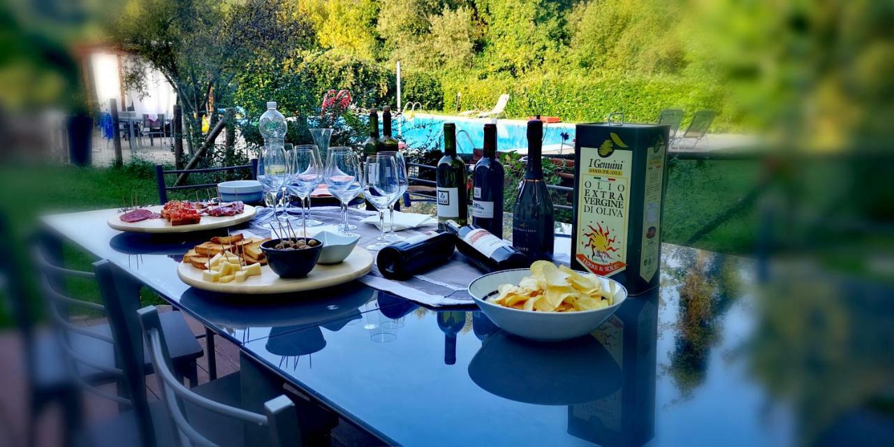Casale Del Sole Garda Bed & Breakfast มอนซามบาโน ภายนอก รูปภาพ