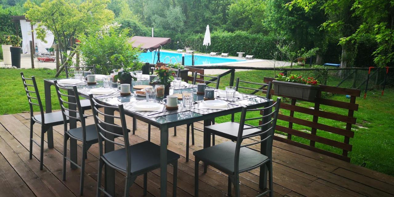 Casale Del Sole Garda Bed & Breakfast มอนซามบาโน ภายนอก รูปภาพ